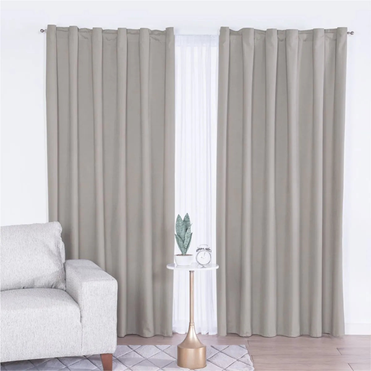 Combo Colcha Neo Menta + Cortinas Largas Gris light