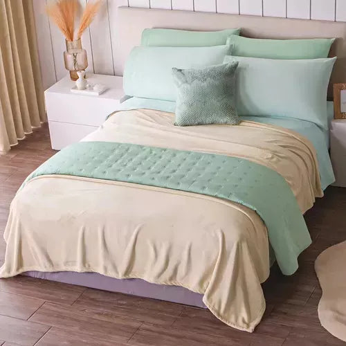 Cobertor Ultra Suave Ligero Beige + Juego de Sabanas Esencial Menta