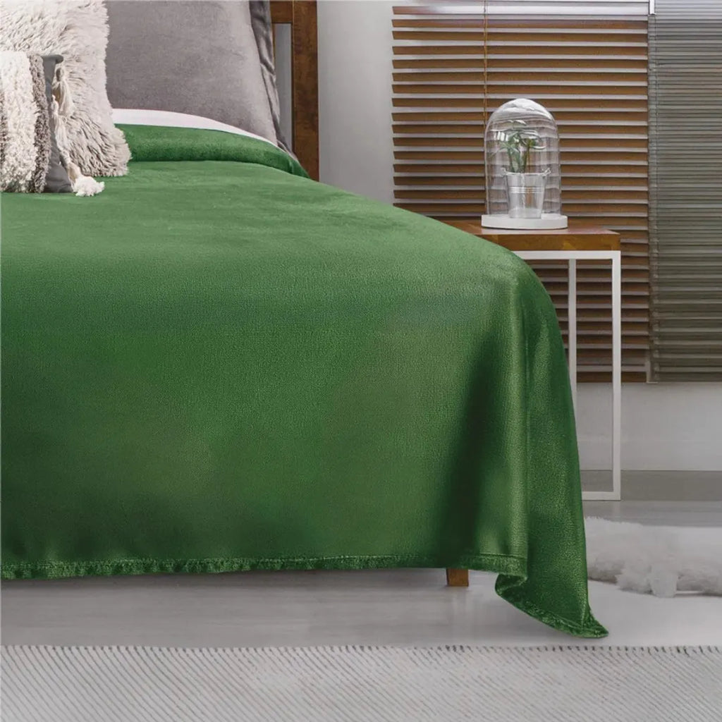 Cobertor Ultra Suave Ligero Verde + Par de Funda Velvet Gris Medio