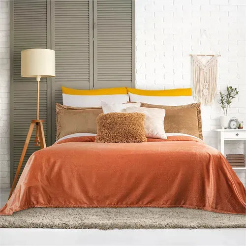 Cobertor Ultra Suave Ligero Shedron + Juego de Sabanas Arena Taupe