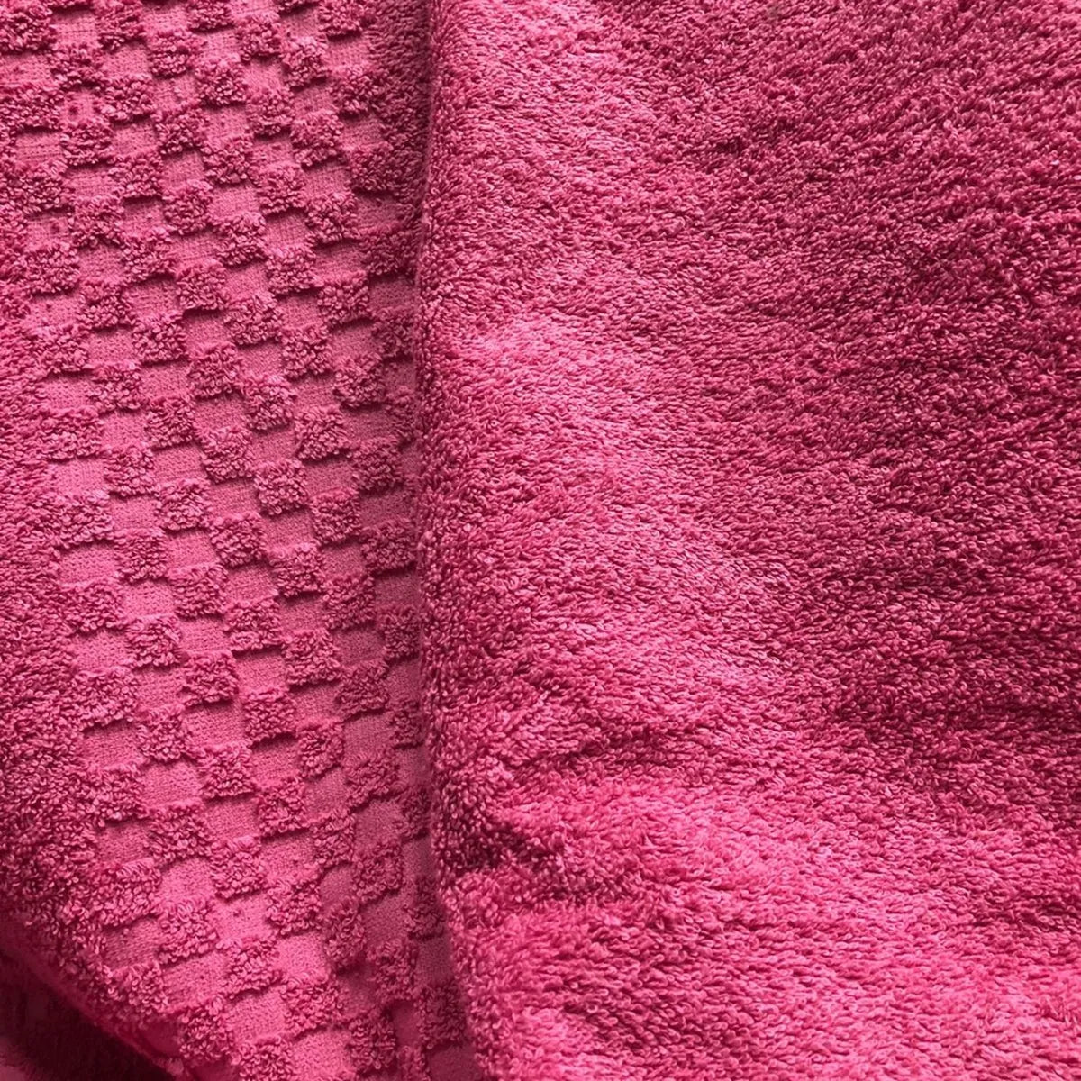 Toalla Medio Baño 100% Algodón Rosa